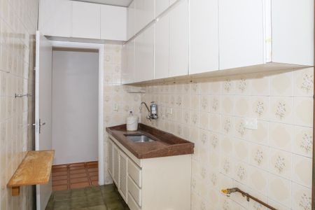 Apartamento à venda com 58m², 1 quarto e sem vagaCozinha e Área de Serviço