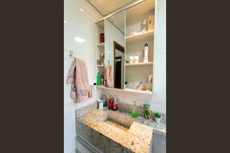 Casa à venda com 159m², 3 quartos e 2 vagasBanheiro