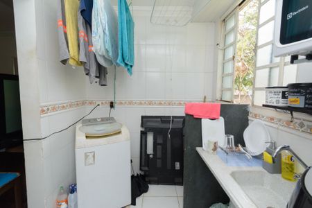 Apartamento à venda com 45m², 2 quartos e 1 vagaCozinha e Área de Serviço