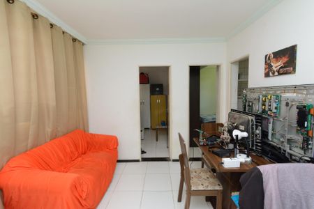 Sala de apartamento à venda com 2 quartos, 45m² em Solar do Barreiro, Belo Horizonte