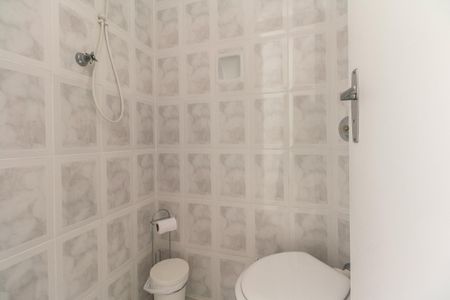 Casa à venda com 120m², 3 quartos e 1 vaga Casa à venda com 120m², 3 quartos e 1 vaga Banheiro de Serviço