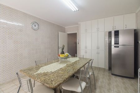 Casa à venda com 120m², 3 quartos e 1 vaga Casa à venda com 120m², 3 quartos e 1 vagaCozinha