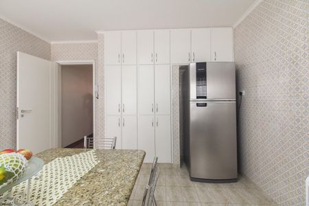 Casa à venda com 120m², 3 quartos e 1 vaga Casa à venda com 120m², 3 quartos e 1 vagaCozinha