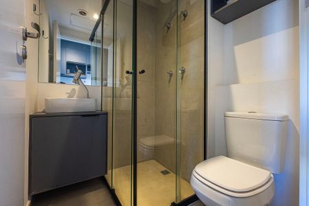 Banheiro de kitnet/studio para alugar com 1 quarto, 21m² em Jardim Paulista, São Paulo