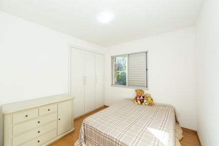 Apartamento à venda com 145m², 4 quartos e 2 vagasQuarto 2