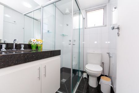 Apartamento à venda com 145m², 4 quartos e 2 vagasBanheiro 1