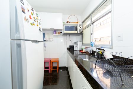 Apartamento à venda com 145m², 4 quartos e 2 vagasCozinha