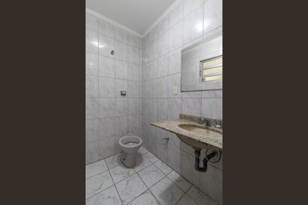 Casa à venda com 105m², 3 quartos e 2 vagasBanheiro