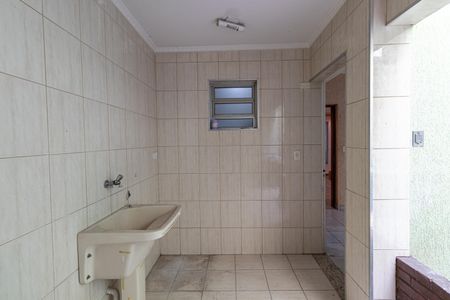 Casa à venda com 105m², 3 quartos e 2 vagasÁrea de Serviço