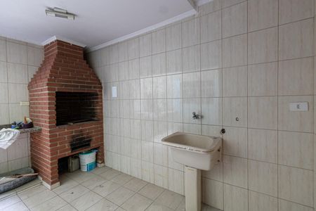 Casa à venda com 105m², 3 quartos e 2 vagasÁrea de Serviço