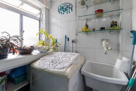 Apartamento à venda com 57m², 2 quartos e 1 vaga Apartamento à venda com 57m², 2 quartos e 1 vagaÁrea de Serviço