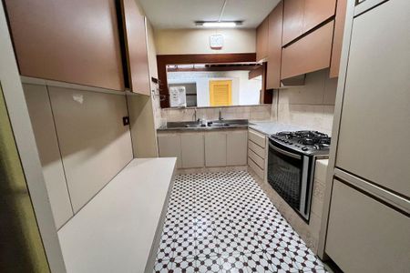 Casa para alugar com 130m², 2 quartos e 2 vagasCozinha