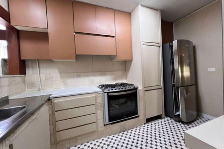 Casa para alugar com 130m², 2 quartos e 2 vagasCozinha