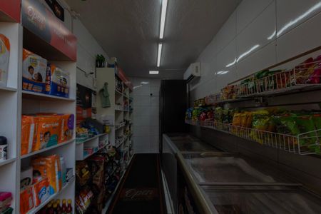 Apartamento para alugar com 44m², 2 quartos e 1 vaga Apartamento para alugar com 44m², 2 quartos e 1 vagaÁrea comum - Mini Mercado