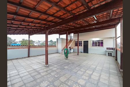 Casa para alugar com 200m², 4 quartos e 8 vagas Casa para alugar com 200m², 4 quartos e 8 vagasÁrea comum