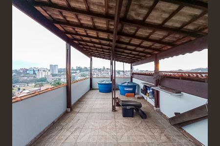 Casa para alugar com 200m², 4 quartos e 8 vagas Casa para alugar com 200m², 4 quartos e 8 vagasÁrea comum