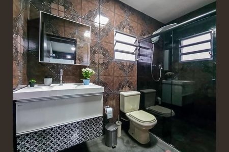 Casa para alugar com 200m², 4 quartos e 8 vagas Casa para alugar com 200m², 4 quartos e 8 vagasBanheiro