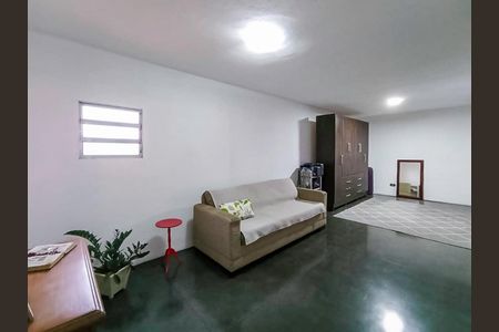 Casa para alugar com 200m², 4 quartos e 8 vagas Casa para alugar com 200m², 4 quartos e 8 vagasQuarto 4