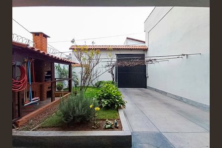 Casa para alugar com 200m², 4 quartos e 8 vagas Casa para alugar com 200m², 4 quartos e 8 vagasÁrea comum