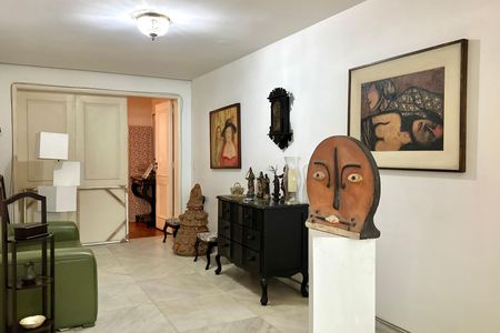 Apartamento à venda com 288m², 4 quartos e 2 vagasEntrada