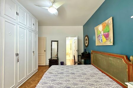 Apartamento à venda com 288m², 4 quartos e 2 vagasSuíte 