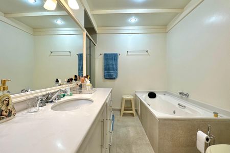 Apartamento à venda com 288m², 4 quartos e 2 vagasBanheiro da 