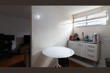 Apartamento à venda com 48m², 2 quartos e 1 vaga Apartamento à venda com 48m², 2 quartos e 1 vagaCozinha