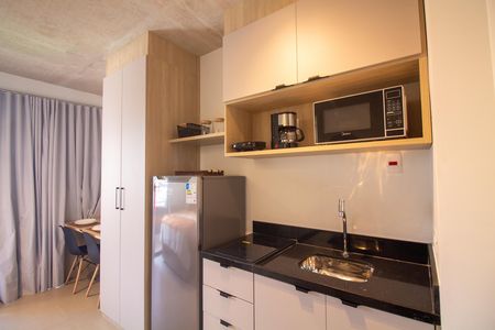 Cozinha de kitnet/studio à venda com 1 quarto, 22m² em Santo Amaro, São Paulo