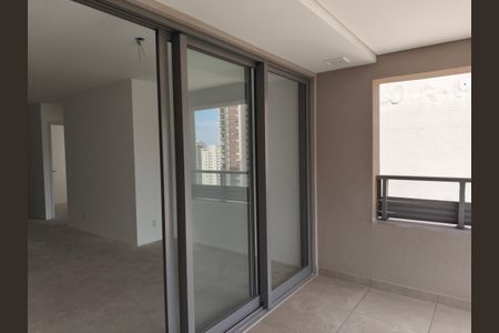Apartamento à venda com 90m², 3 quartos e 1 vagaVaranda