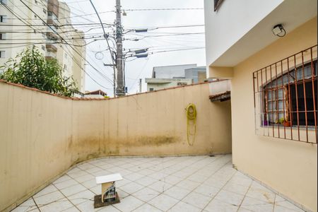 Casa para alugar com 157m², 3 quartos e 2 vagas Casa para alugar com 157m², 3 quartos e 2 vagasQuintal