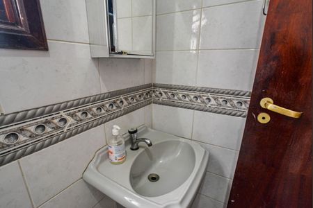 Casa para alugar com 157m², 3 quartos e 2 vagas Casa para alugar com 157m², 3 quartos e 2 vagasBanheiro