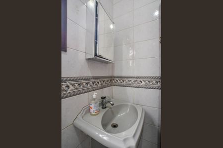 Casa para alugar com 157m², 3 quartos e 2 vagas Casa para alugar com 157m², 3 quartos e 2 vagasBanheiro