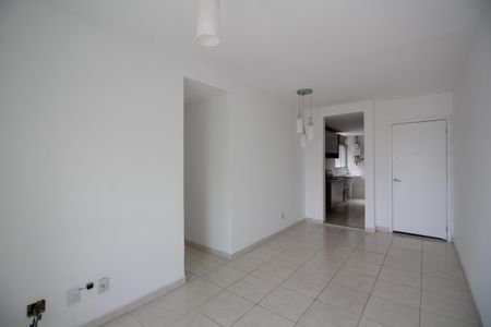 Sala de apartamento à venda com 3 quartos, 70m² em Taquara, Rio de Janeiro