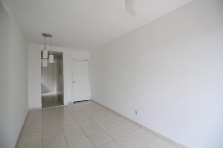 Sala de apartamento à venda com 3 quartos, 70m² em Taquara, Rio de Janeiro