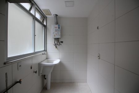 Apartamento à venda com 70m², 3 quartos e 1 vagaÁrea de Serviço