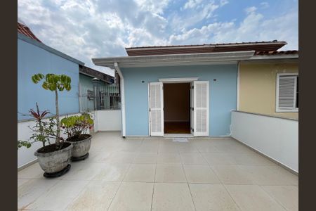 Casa à venda com 247m², 2 quartos e 2 vagasVaranda Suíte