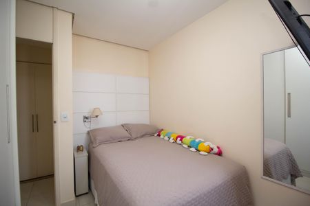 Apartamento à venda com 126m², 4 quartos e 1 vagaQuarto 2