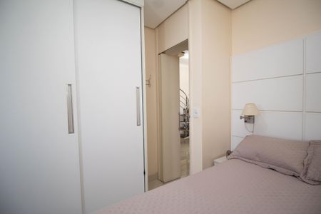 Apartamento à venda com 126m², 4 quartos e 1 vagaQuarto 2