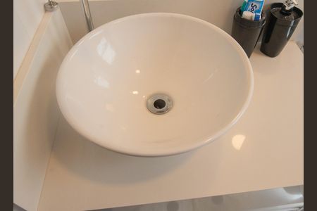 Apartamento para alugar com 46m², 2 quartos e 1 vaga Apartamento para alugar com 46m², 2 quartos e 1 vagaBanheiro