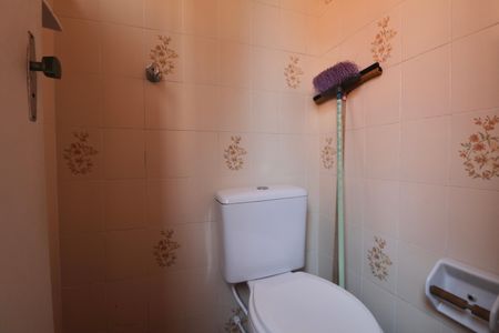 Apartamento para alugar com 76m², 2 quartos e 1 vaga Apartamento para alugar com 76m², 2 quartos e 1 vagaBanheiro de serviço