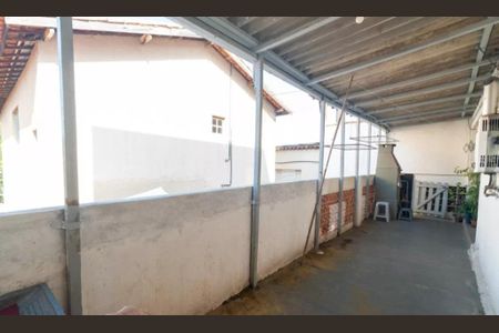 Casa à venda com 300m², 5 quartos e 2 vagas Casa à venda com 300m², 5 quartos e 2 vagasFoto 06