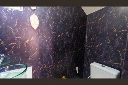 Casa à venda com 300m², 5 quartos e 2 vagas Casa à venda com 300m², 5 quartos e 2 vagasFoto 03