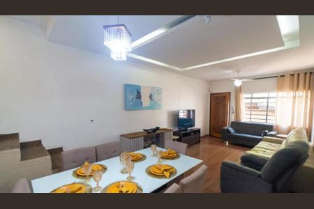Casa à venda com 300m², 5 quartos e 2 vagas Casa à venda com 300m², 5 quartos e 2 vagasFoto 34