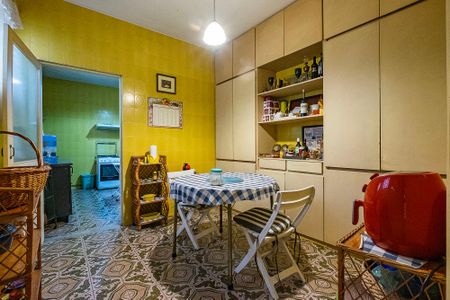 Casa à venda com 216m², 3 quartos e 1 vagaCopa