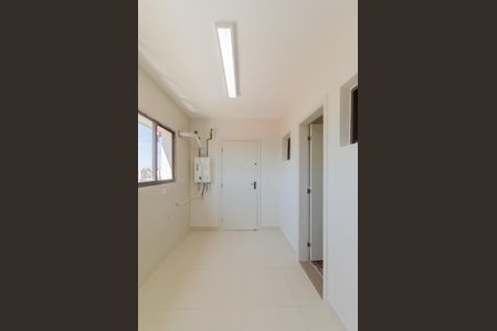 Apartamento à venda com 220m², 4 quartos e 3 vagas Apartamento à venda com 220m², 4 quartos e 3 vagasÁrea de Serviço