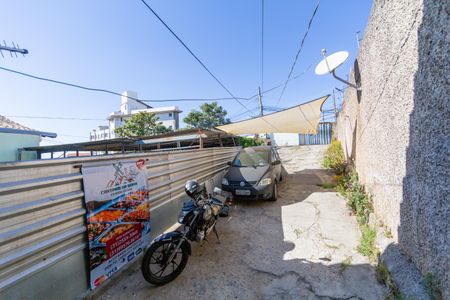 Casa à venda com 100m², 3 quartos e 10 vagas Casa à venda com 100m², 3 quartos e 10 vagasÁrea comum