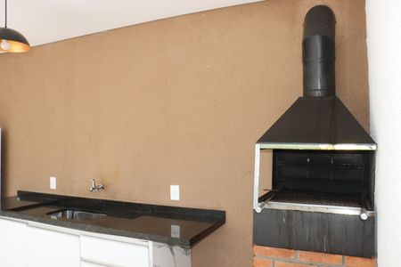 Apartamento para alugar com 44m², 2 quartos e 1 vagaÁrea comum - Churrasqueira