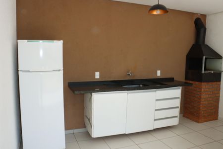 Apartamento para alugar com 44m², 2 quartos e 1 vagaÁrea comum - Churrasqueira