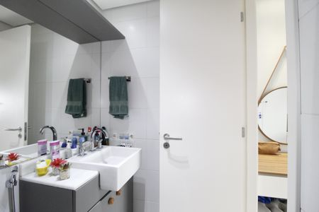 Apartamento à venda com 51m², 1 quarto e 1 vagaBanheiro da Suíte 1