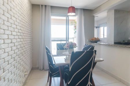Sala de apartamento para alugar com 3 quartos, 74m² em Centro, Poá